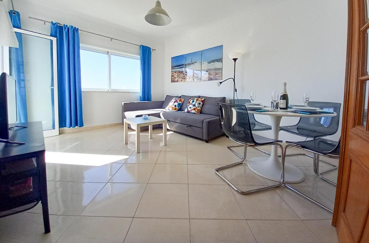 Colina Ferias- Garagem & Wifi Apartment Quarteira Bagian luar foto
