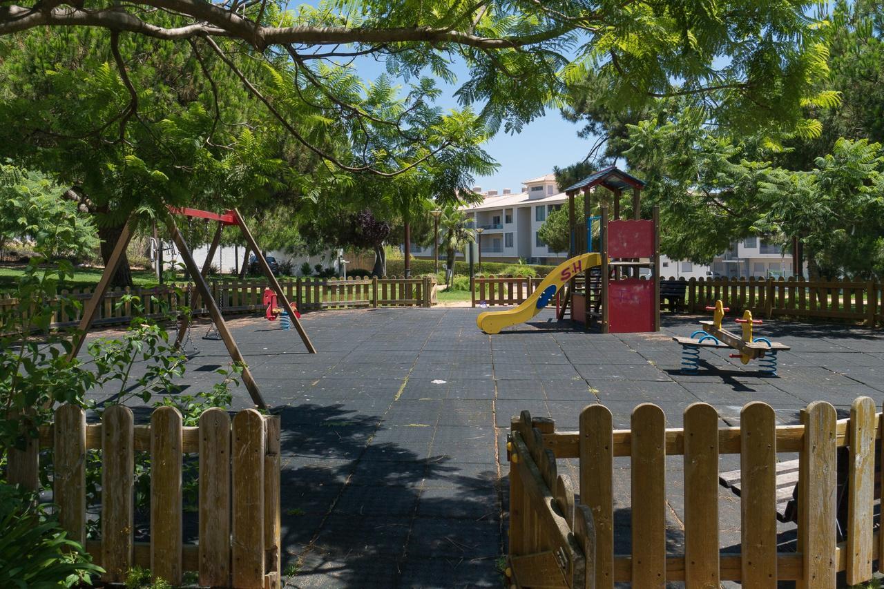Colina Ferias- Garagem & Wifi Apartment Quarteira Bagian luar foto