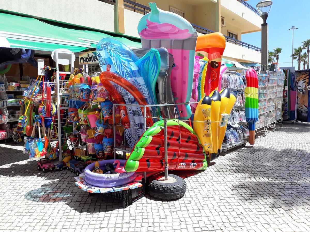 Colina Ferias- Garagem & Wifi Apartment Quarteira Bagian luar foto