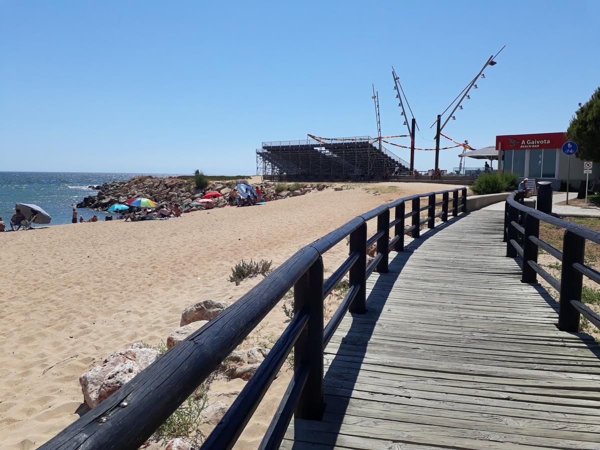 Colina Ferias- Garagem & Wifi Apartment Quarteira Bagian luar foto